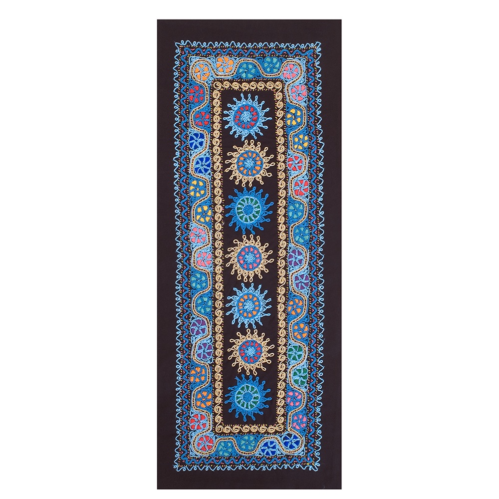 Tahriri Table Runner 